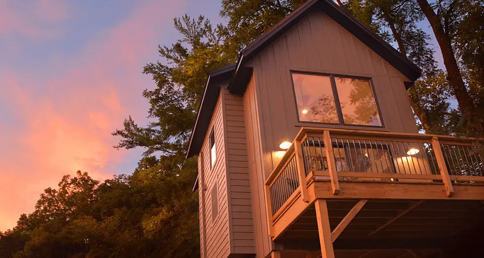 Das Äußere eines Baumhauses