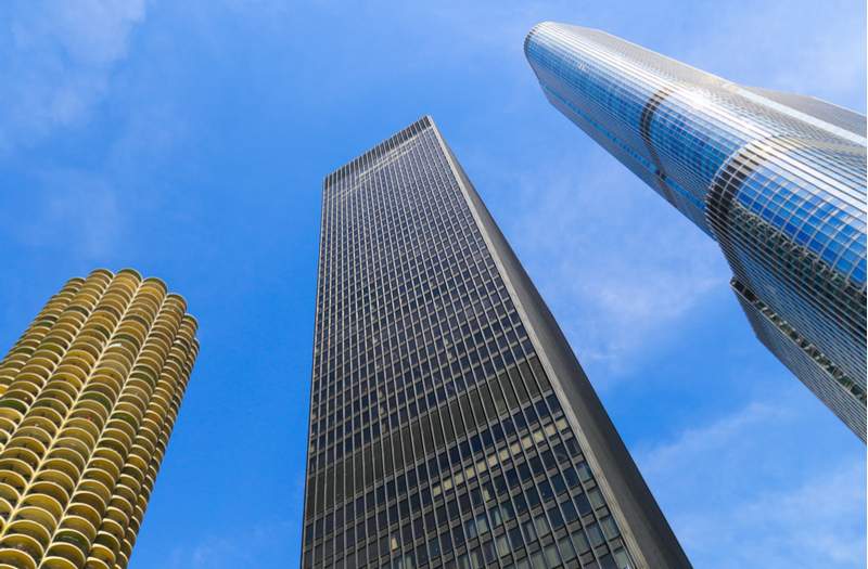 Das 330 N Wabash Building in Chicago, das neben der Marina City entsteht