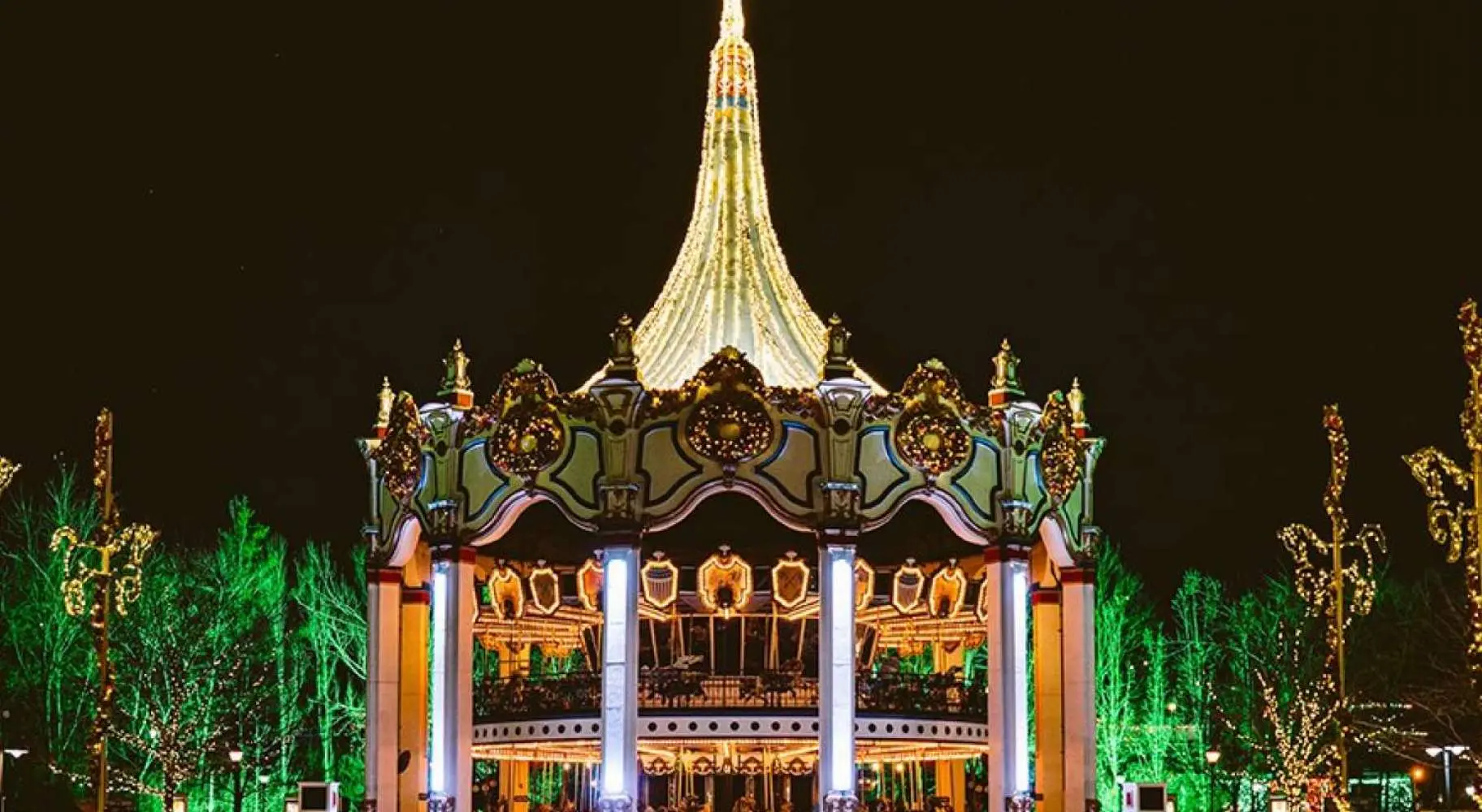 Holiday Lights im Six Flags Karussell