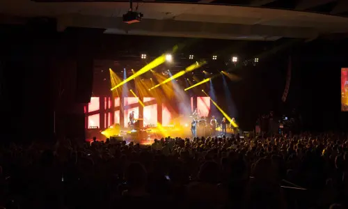 Künstler treten nachts beim Ravinia Festival auf