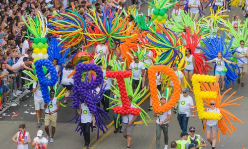 Luftballons beim Pride-Festival
