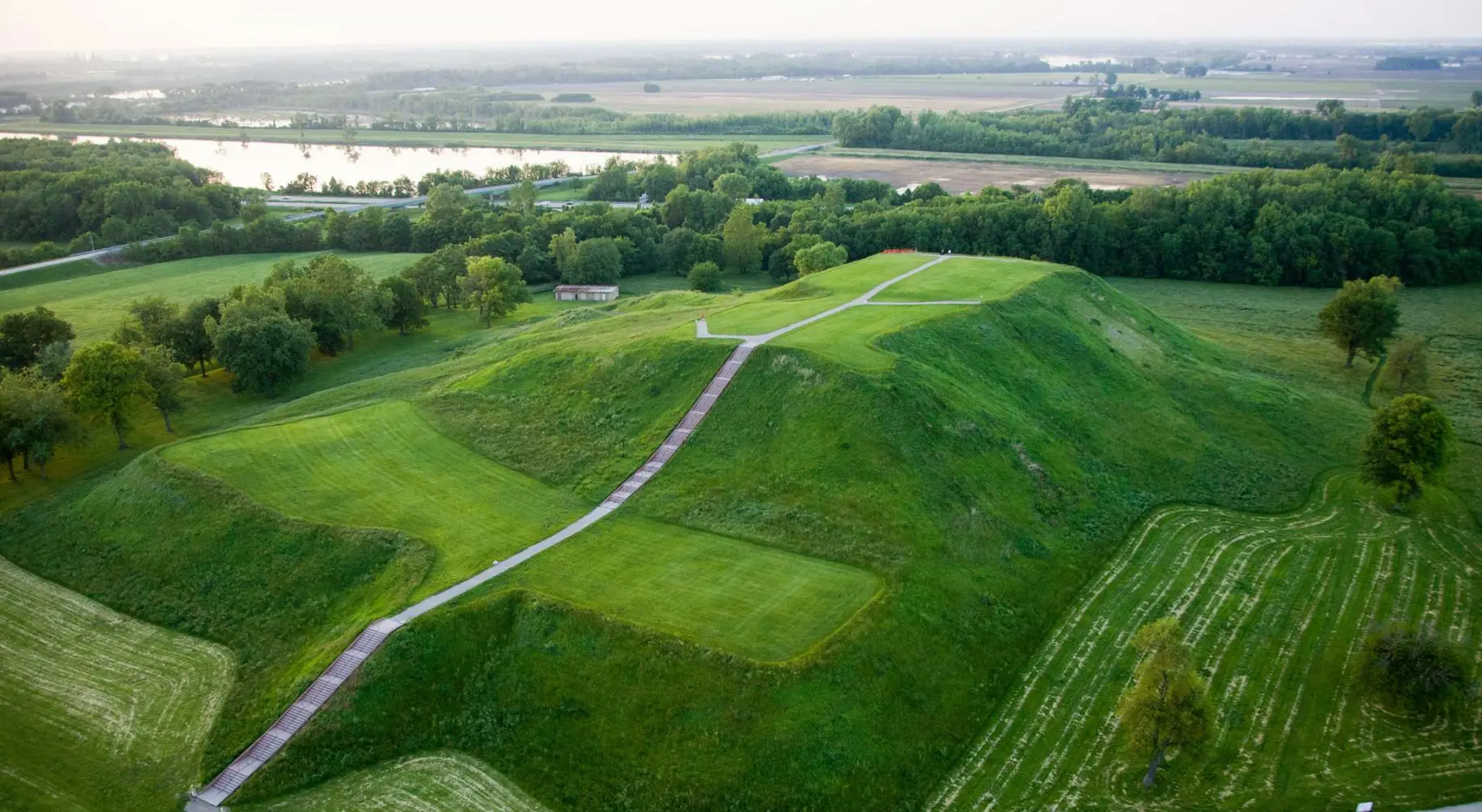 Die historischen Cahokia-Hügel bei Collinsville