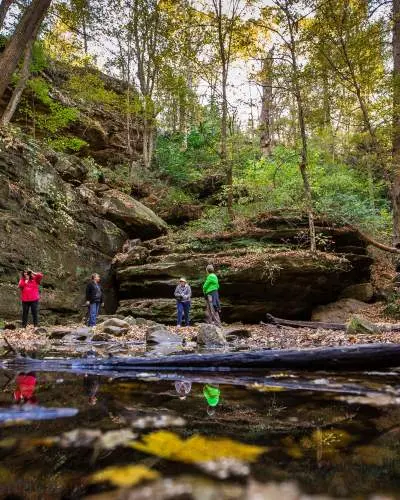 Menschen fotografieren im Ferne Clyffe State Park