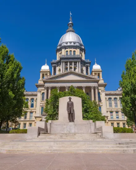Fassade des Illinois State Capitol.